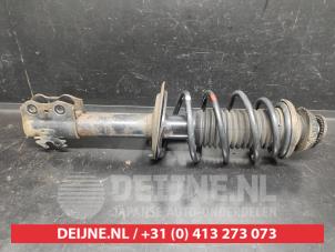 Toyota Yaris Stoßdämpferstrebe links vorne O730808 foto 2