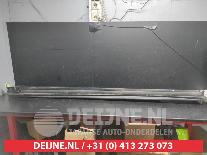 Mazda CX-30 Seitenschürze links O730837
