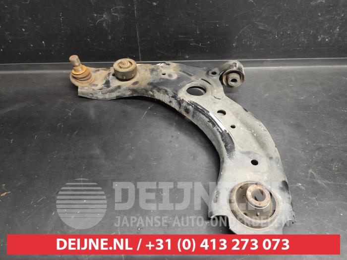 Mazda CX-30 Querlenker unten links vorne O730865