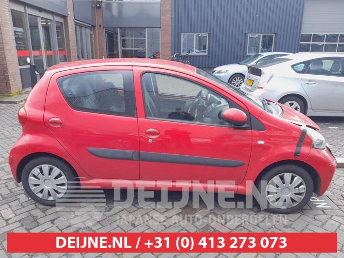 Toyota Aygo Portier 4Deurs rechts-voor O731030