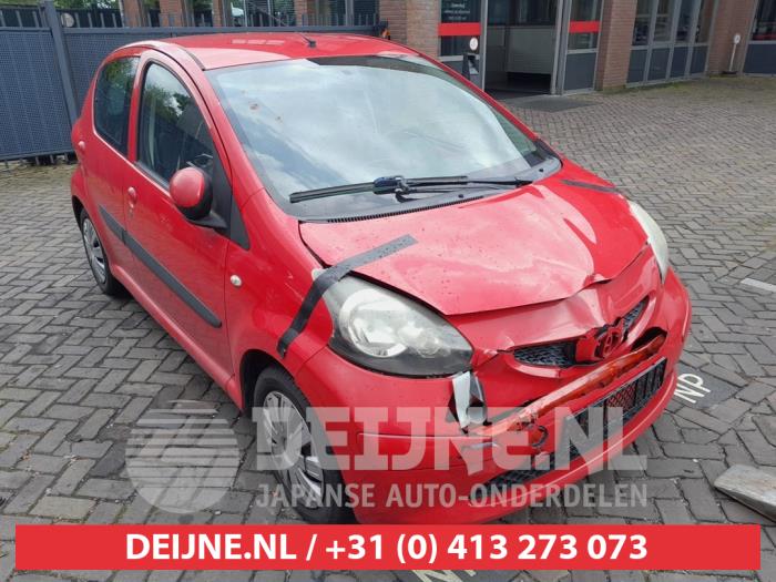 Toyota Aygo Kotflügel rechts vorne O731035