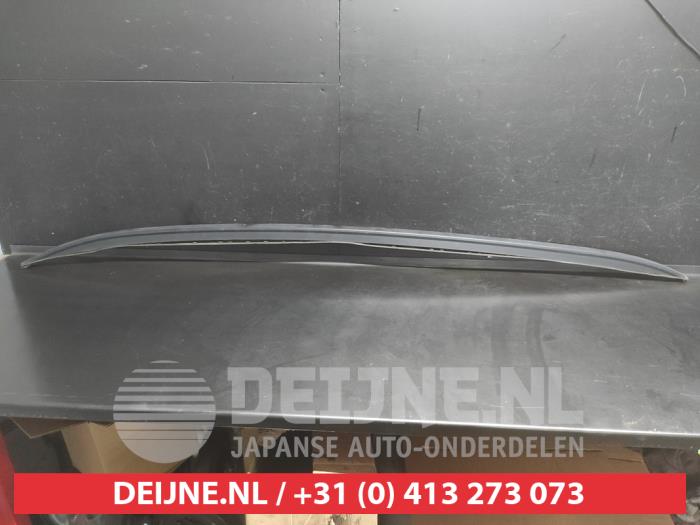 Hyundai Bayon Dachreling links O731076