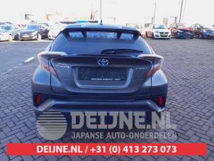 Toyota C-HR Tailgate O731098 photo 3