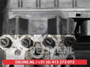 Toyota Rav-4 ABS Pomp O731141 foto 3