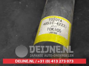 Toyota Rav-4 Schokdemper links-achter O731163 foto 3