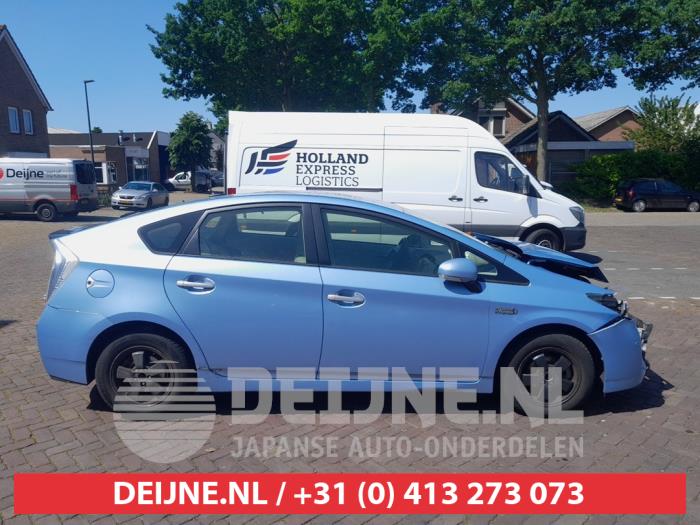 Toyota Prius Extra window 4-door, right O731282