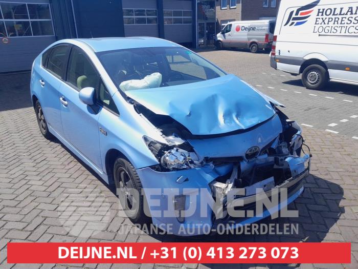 Toyota Prius Kotflügel rechts vorne O731292
