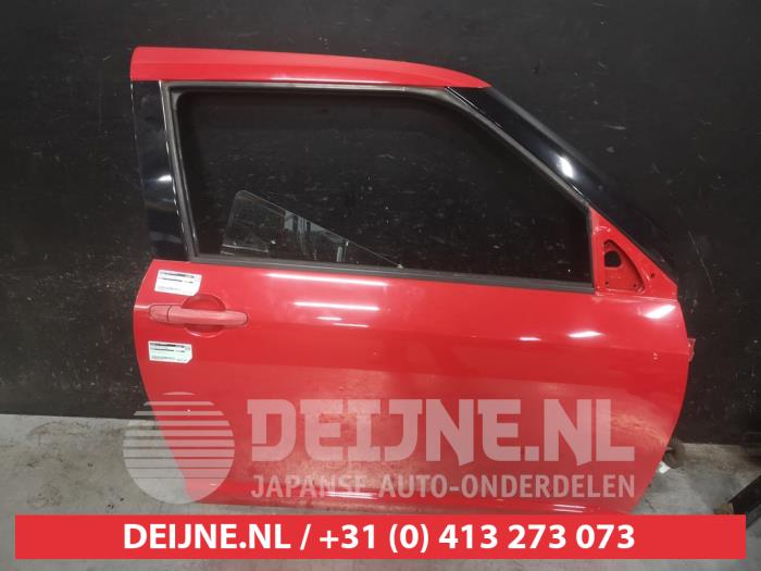 Suzuki Swift Tür 2-türig rechts O731339