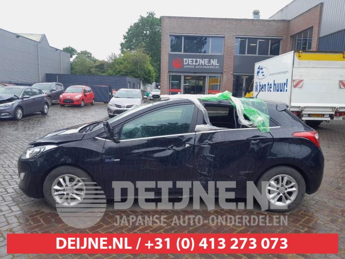 Hyundai I30 Extra Ruit 4Deurs links-achter O731365
