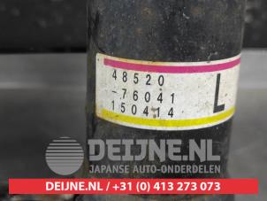 Lexus CT 200h Schokdemperpoot links-voor O731443 foto 2