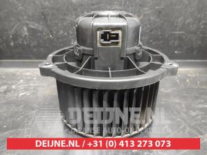 Kia Sorento Heating and ventilation fan motor O731508 photo 3