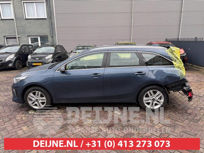 Kia Ceed Sportswagon Türscheibe 4-türig links vorne O731533