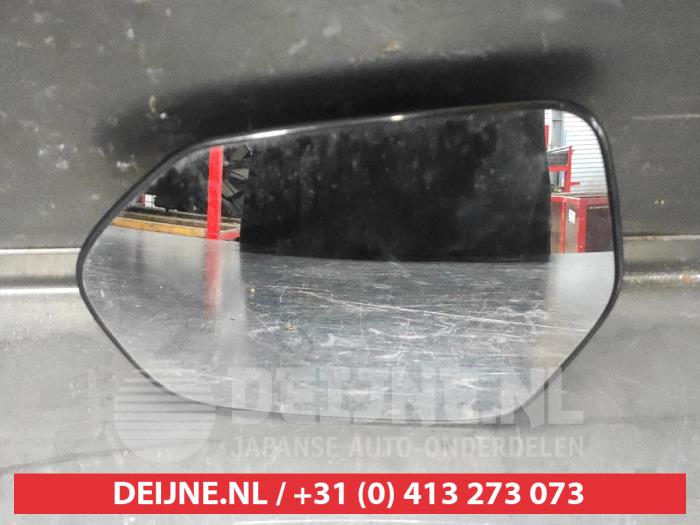 Toyota Yaris Spiegelglas links O731571
