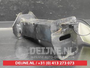 Toyota Yaris Front bumper bracket, right O731579 photo 2