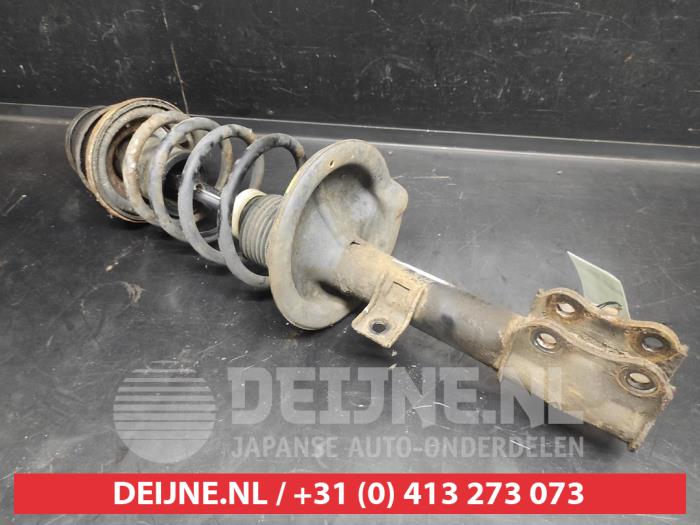 Suzuki Swift Stoßdämpferstrebe links vorne O731670