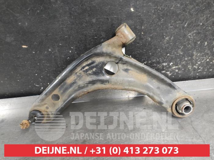 Toyota Yaris Front lower wishbone, left O731755