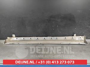 Suzuki Swift Seitenschürze links O731767 foto 2