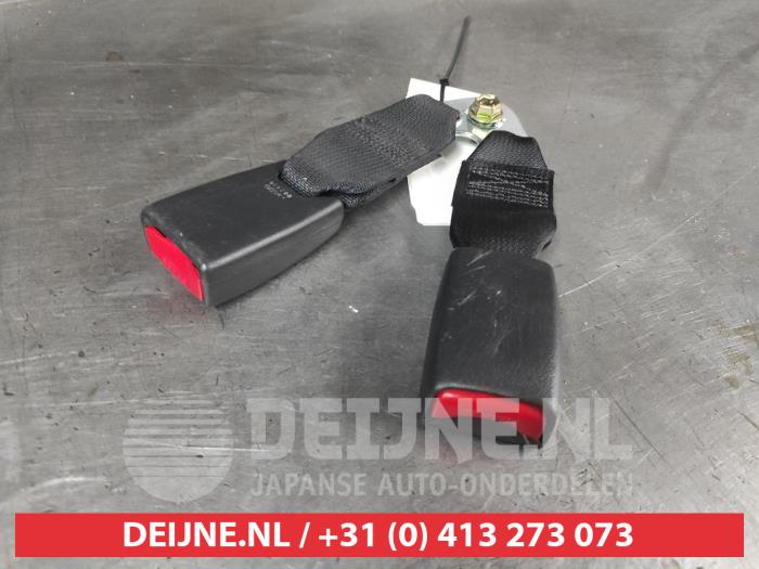 Toyota Yaris Rear seatbelt buckle, centre O731781