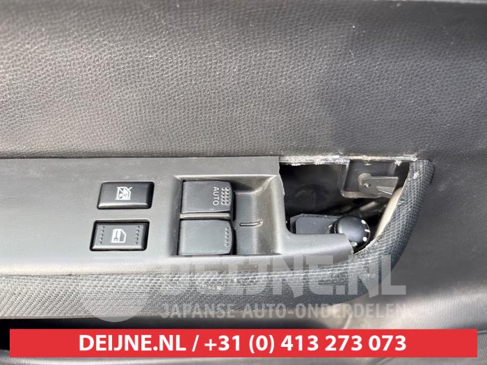 Suzuki Swift Combischakelaar ramen O731922