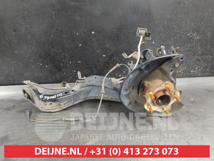 Nissan X-Trail Achsschenkel links hinten O731944
