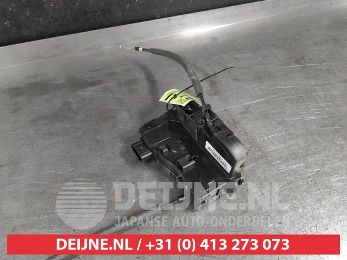 Kia Sportage Deurslot Mechaniek 4Deurs links-achter O731958