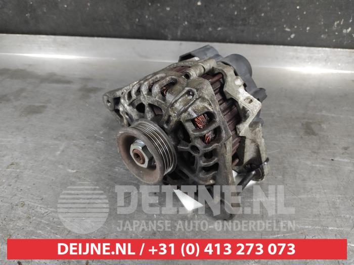 Gebruikte Dynamo Kia Sportage (JE) 2.0 CVVT 16V 4x2 Prijs € 50,00 Margeregeling aangeboden door V.Deijne Jap.Auto-onderdelen BV