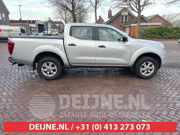 Nissan Navara Portierruit 4Deurs rechts-voor O732111