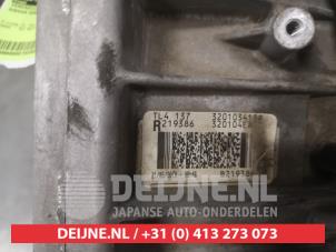 Nissan Qashqai Gearbox O732303 photo 2