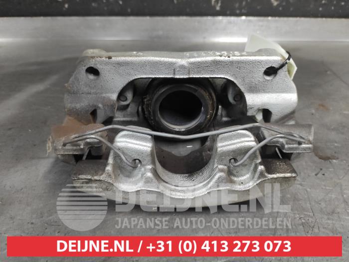 Nissan Juke Remklauw (Tang) rechts-voor O732358