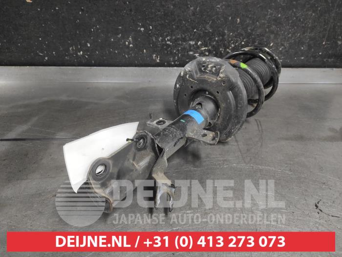 Nissan Juke Stoßdämpferstrebe rechts vorne O732360