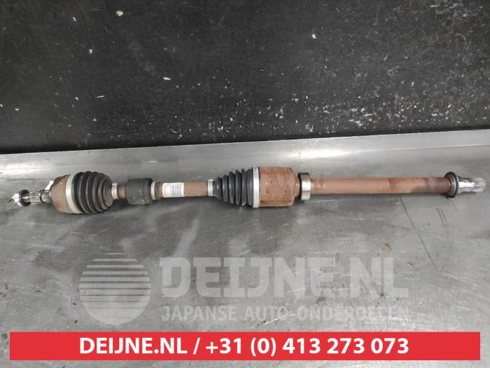 Nissan Juke Aandrijfas rechts-voor O732362