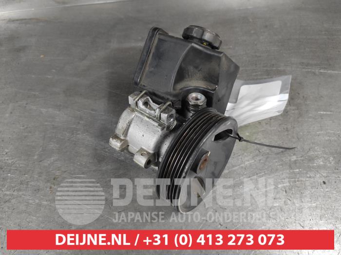Gebruikte Servopomp Ssang Yong Rexton W 2.0 e-200 Xdi 16V 4WD Prijs op aanvraag aangeboden door V.Deijne Jap.Auto-onderdelen BV