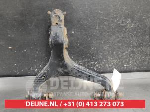 Ssang Yong Rexton Draagarm onder links-voor O732410 foto 2