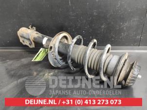 Toyota Yaris Stoßdämpferstrebe links vorne O732544 foto 2