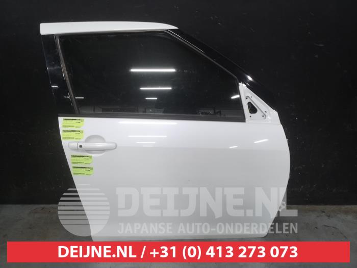 Suzuki Swift Portier 4Deurs rechts-voor O732642