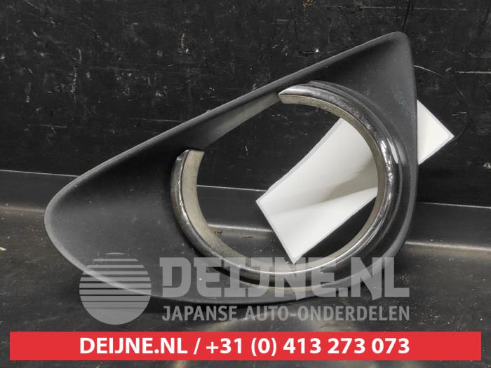 Toyota Yaris Bumper Rooster O732765