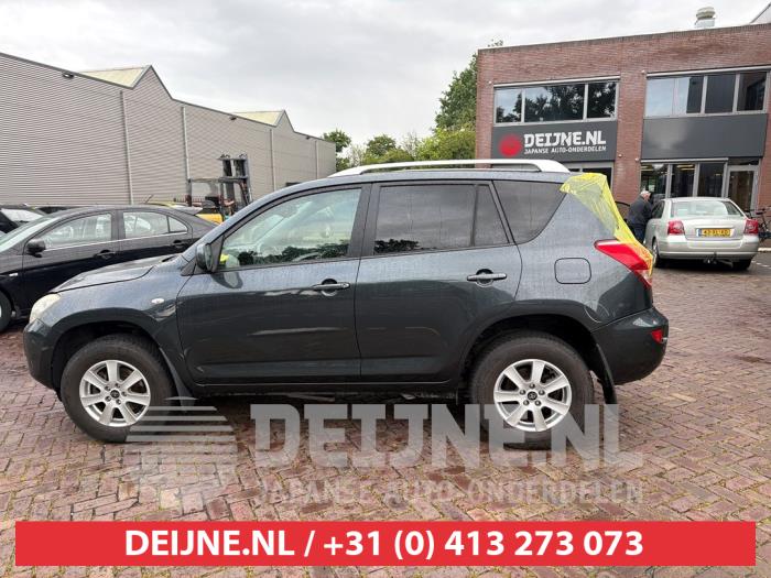Toyota Rav-4 Dreieckfenster links hinten O732792