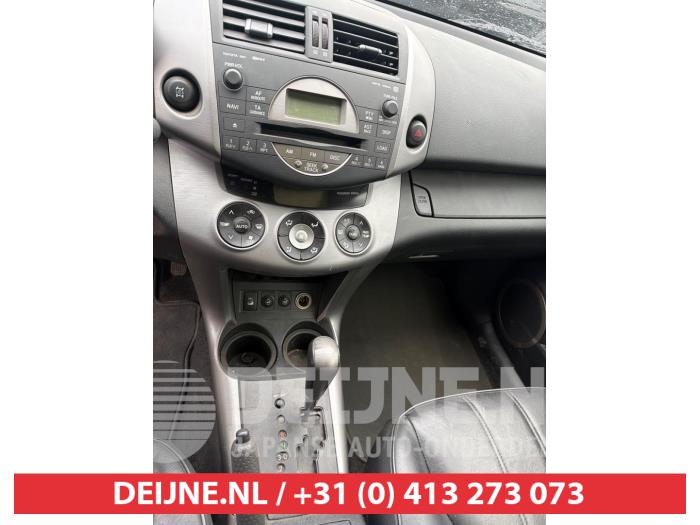 Toyota Rav-4 Heizung Bedienpaneel O732808
