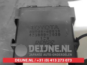 Toyota Yaris Scheibenwischer Modul O732828 foto 2