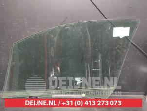 Toyota Yaris Door window 4-door, front right O732840 photo 2