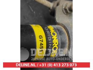 Suzuki Swift Schokdemperpoot rechts-voor O732931 foto 3