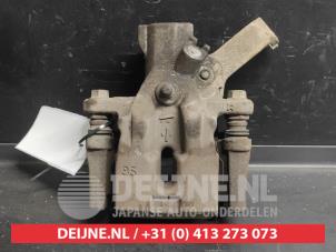 Suzuki Swift Remklauw (Tang) rechts-achter O732932 foto 3
