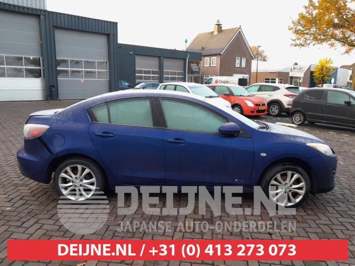 Mazda 3 Dreieckfenster rechts hinten O732955