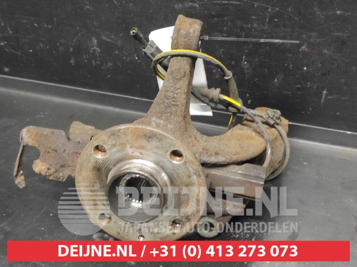 Toyota Aygo Achsschenkel rechts vorne O733016