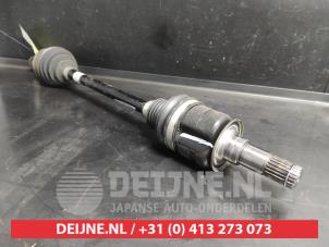 Toyota Yaris Front drive shaft, left O733162 photo 2