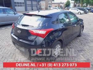 Hyundai I30 Achterbumper O733210 foto 3
