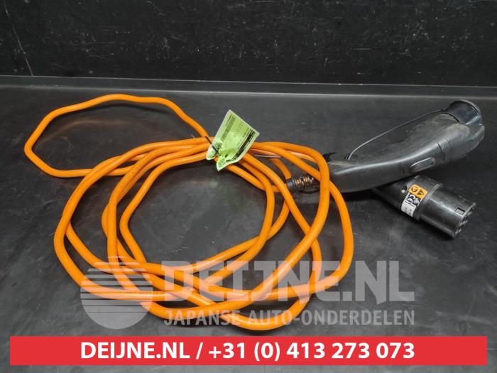 Toyota Prius Charching cable electric car O733270