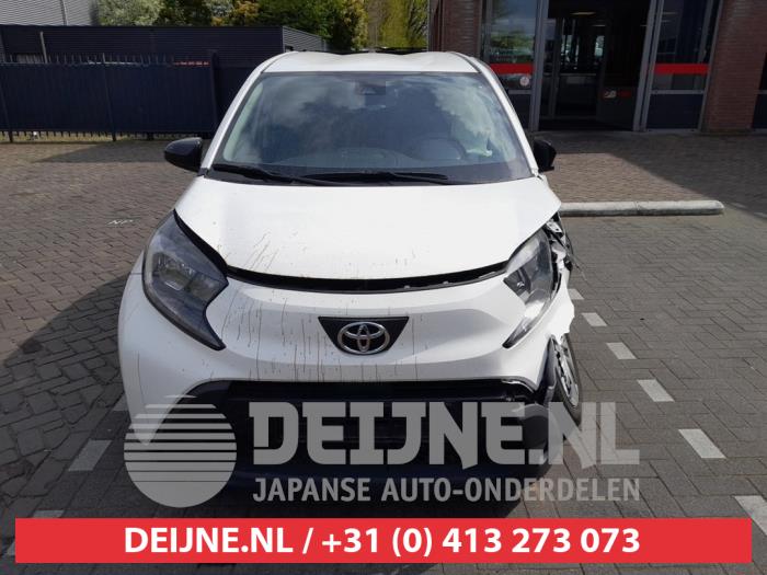 Toyota Aygo X Motorhaube O733348