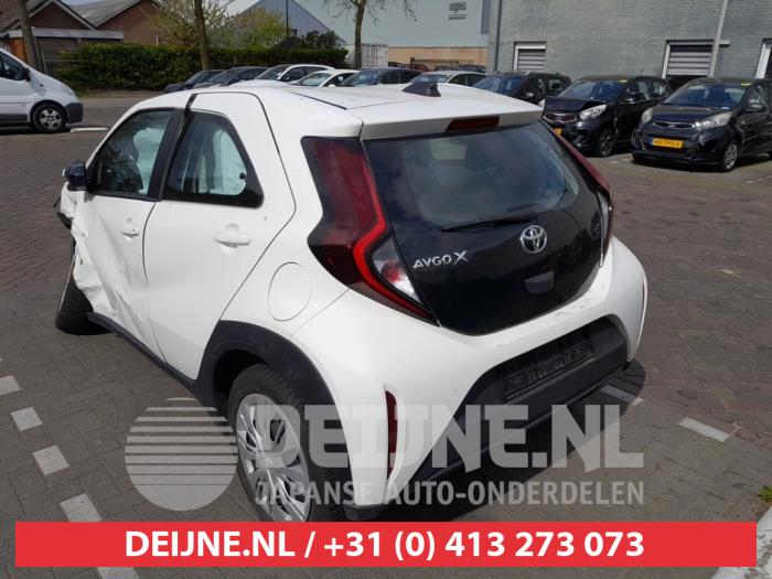 Toyota Aygo X Stoßstange hinten O733356