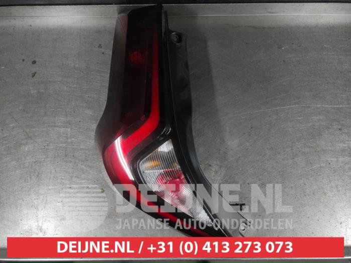 Toyota Aygo X Achterlicht links O733357